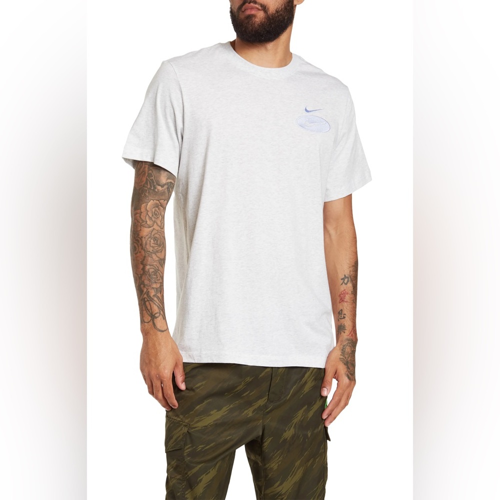 NIKE Logo T-Shirt - Price Firm